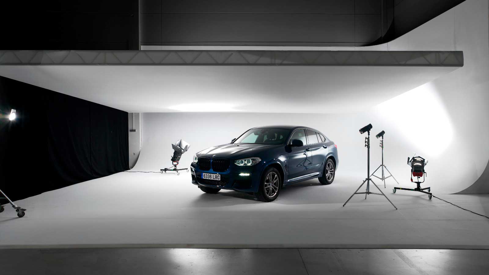 BMW en estudio fotográfico llumm estudios